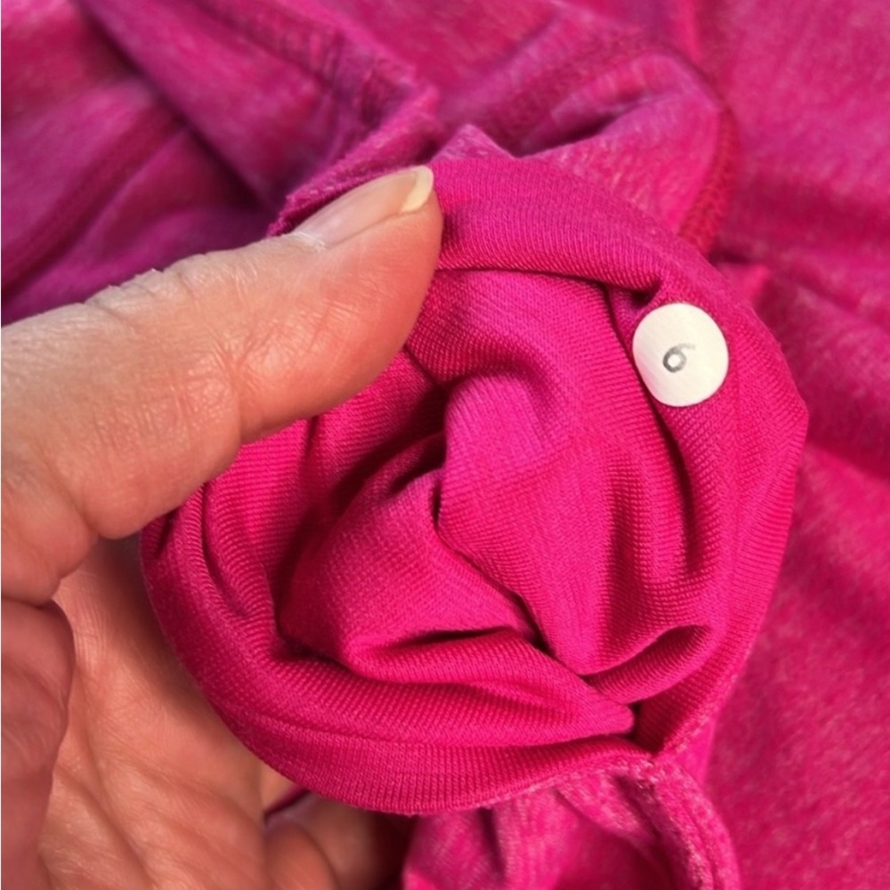 Lululemon Magenta Wunder Under Crop II - Picture 3 of 3